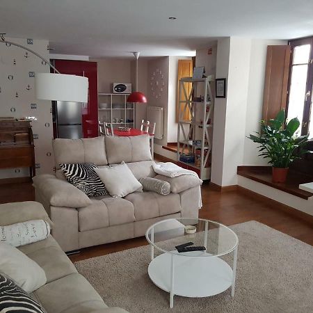 Apartamento Cine Colon Ribadeo Ngoại thất bức ảnh