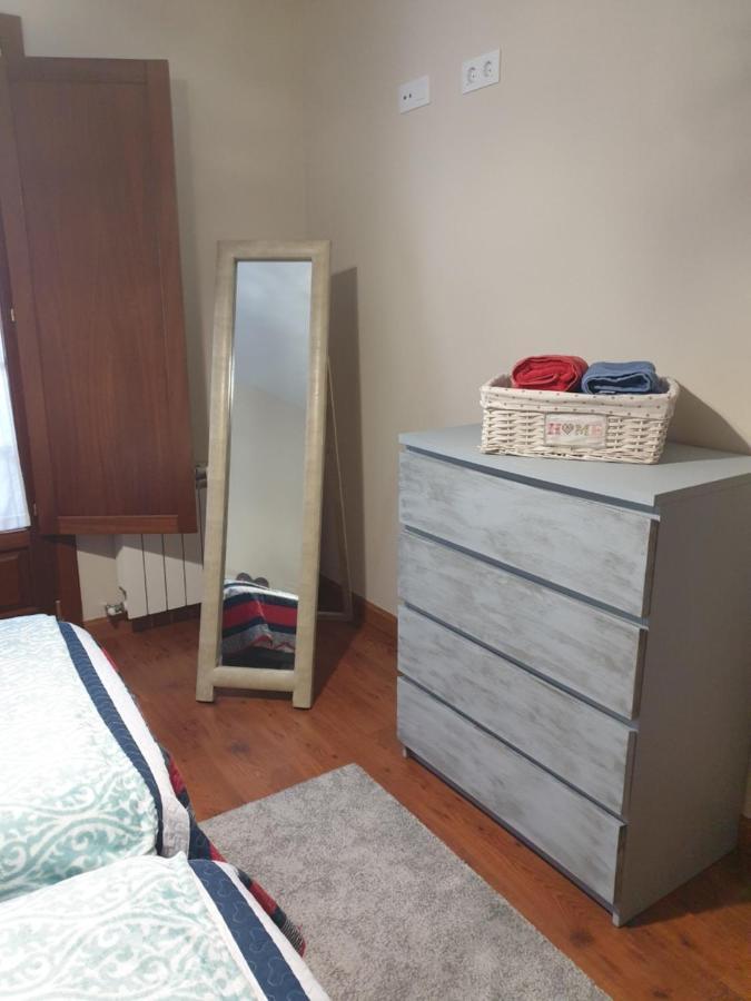 Apartamento Cine Colon Ribadeo Ngoại thất bức ảnh