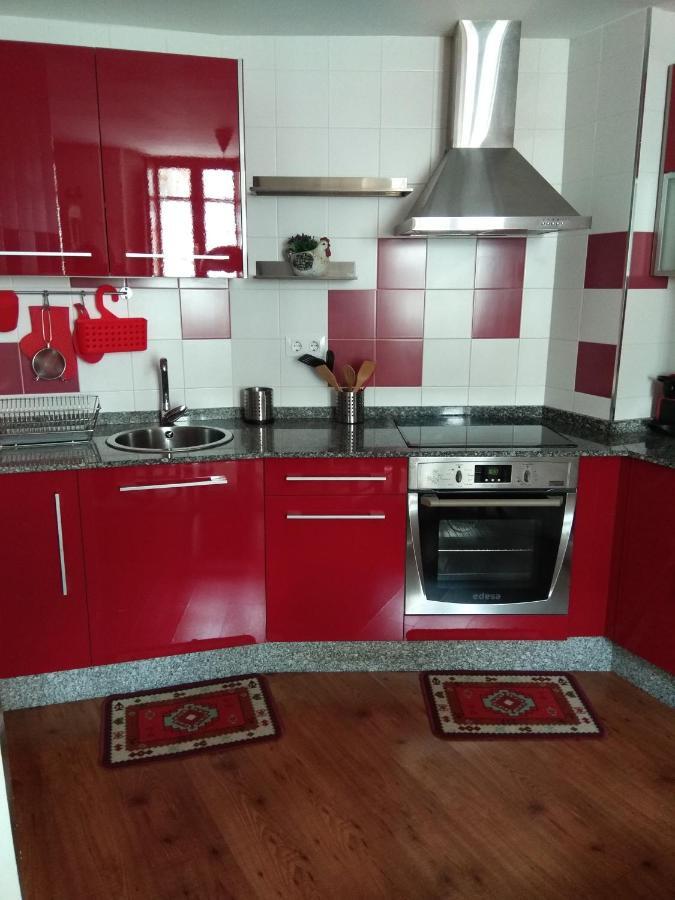 Apartamento Cine Colon Ribadeo Ngoại thất bức ảnh