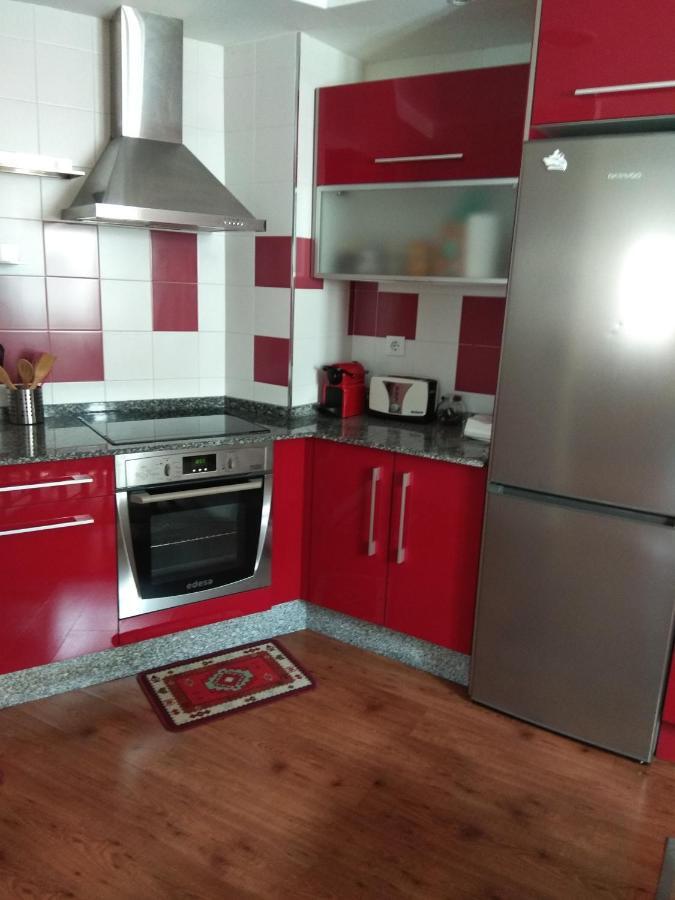Apartamento Cine Colon Ribadeo Ngoại thất bức ảnh