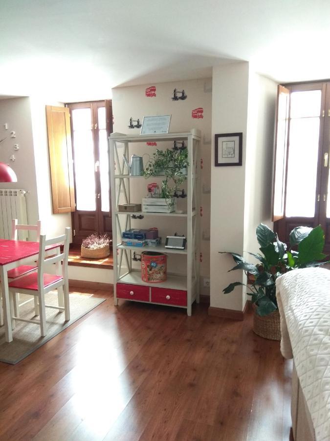 Apartamento Cine Colon Apartment Ribadeo Ngoại thất bức ảnh