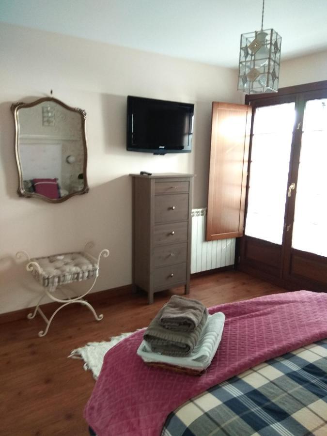 Apartamento Cine Colon Ribadeo Ngoại thất bức ảnh